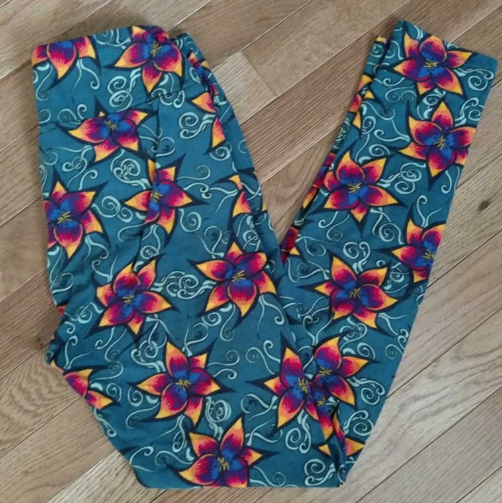 🌸Lularoe OS flower leggings